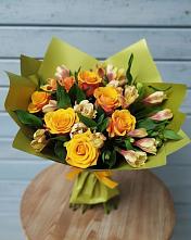 Букет цветов из:  Альстромерии и Розы в Кенже