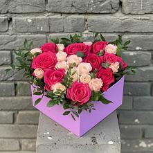 Цветочная композиция из Розы в коробке в Кенже