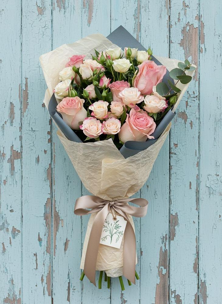 Букет цветов из: Розы в Кенже