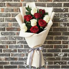 Букет цветов из:  Розы в Кенже