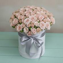 Цветочная композиция из Розы в шляпной коробке в Кенже