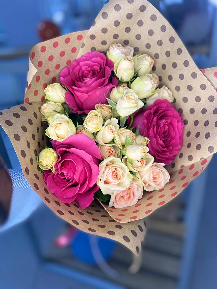 Букет цветов из: Розы в Кенже