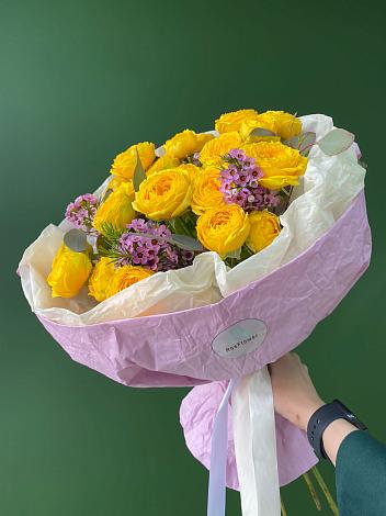 Букет Кустовые желтые розы в Кенже
