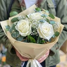 Букет цветов из:  Розы в Кенже