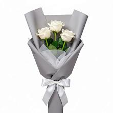 Букет 3 белые розы в Кенже