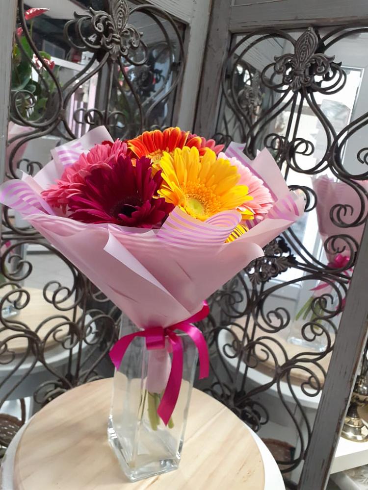 Букет цветов из: Герберы в Кенже