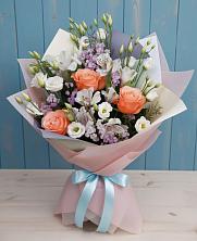 Букет цветов из:  Лизиантусы, Розы, Альстромерии и Гипсофила в Кенже