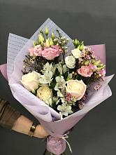 Букет цветов из:  Альстромерии, Розы и Лизиантусы #REPLACE_PRED# Кенже