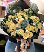 Букет цветов из:  Розы и Лизиантусы #REPLACE_PRED# Кенже