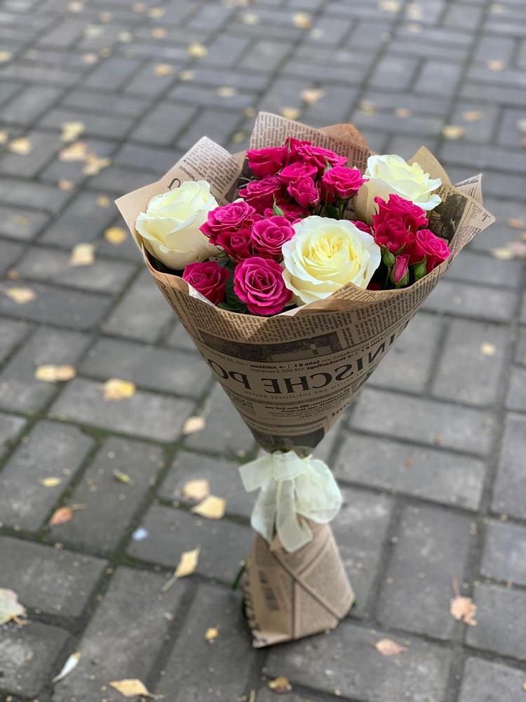 Букет цветов из: Розы в Кенже