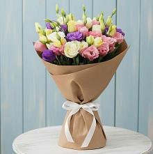 Букет цветов из:  Лизиантусы в Кенже
