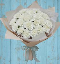 Букет цветов из:  Гвоздики в Кенже